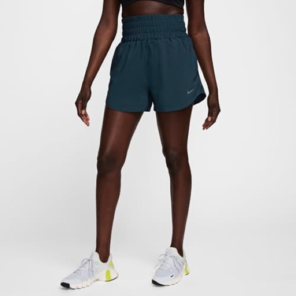 Nike One Women's Dri-FIT Ultra High-Waisted 3" Brief-Lined Shorts